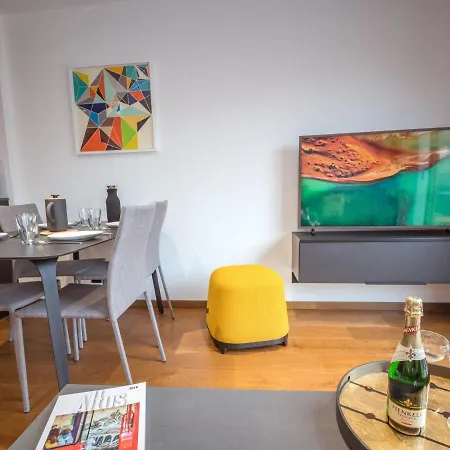 Moderne Avec Balcon Et Parking A Chamonix Mont Blanc