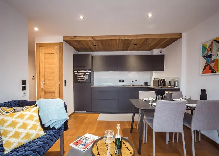 Moderne Avec Balcon Et Parking A - Fr-1-343-220 *